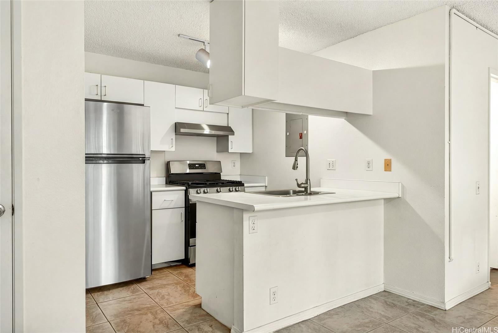 Ewa By townhouse # 5E, Ewa Beach, Hawaii - photo 12 of 20