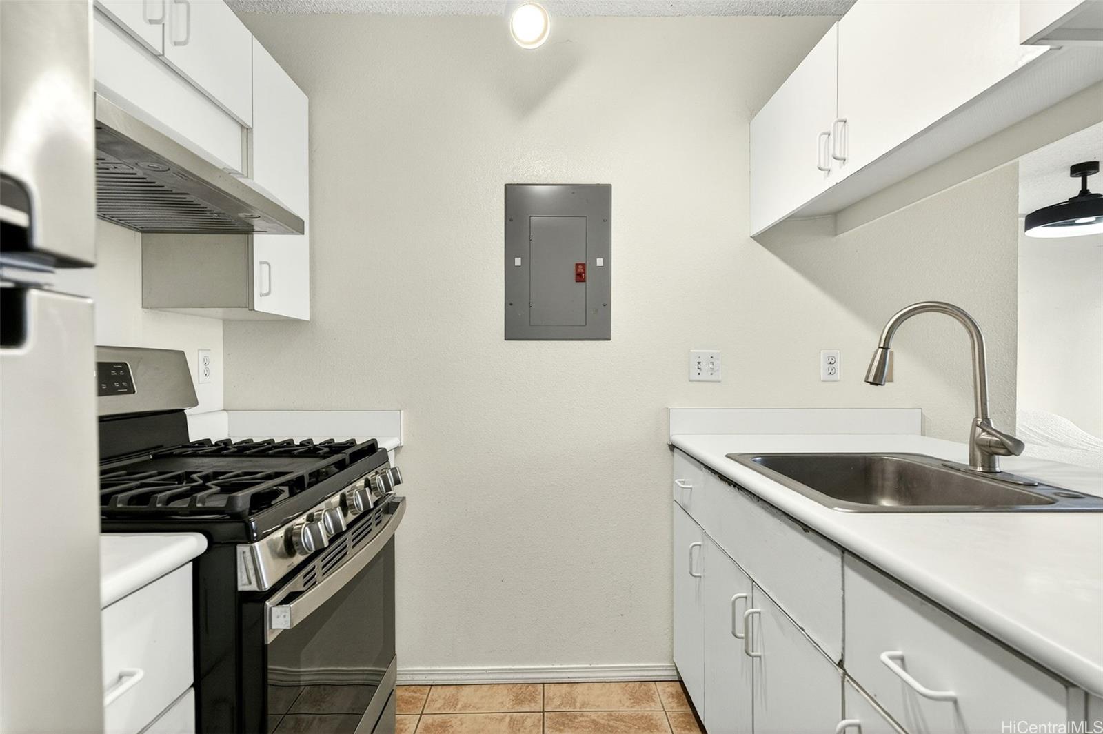 Ewa By townhouse # 5E, Ewa Beach, Hawaii - photo 14 of 20