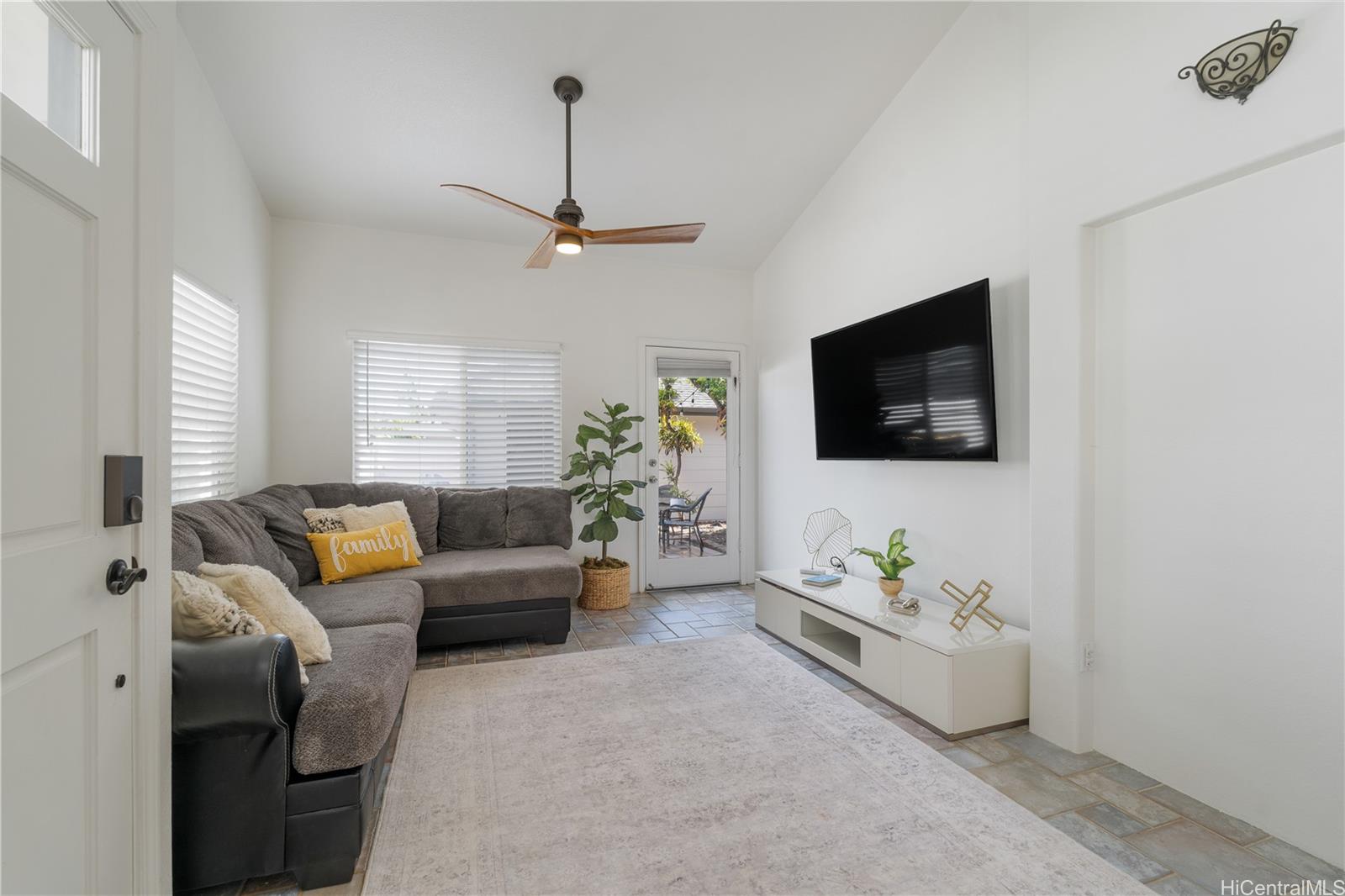 Ocean Pointe townhouse # 2C1, Ewa Beach, Hawaii - photo 3 of 19