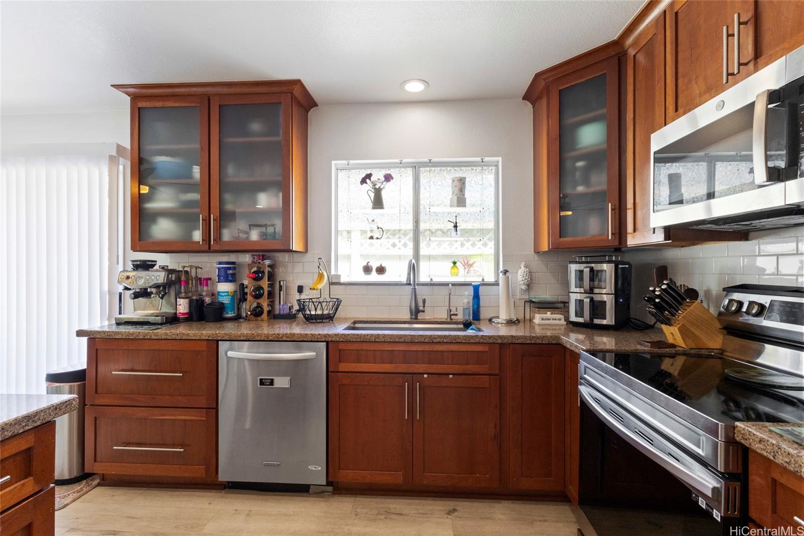 91-1063  Aawa Drive Westloch Fairway, Ewaplain home - photo 2 of 25