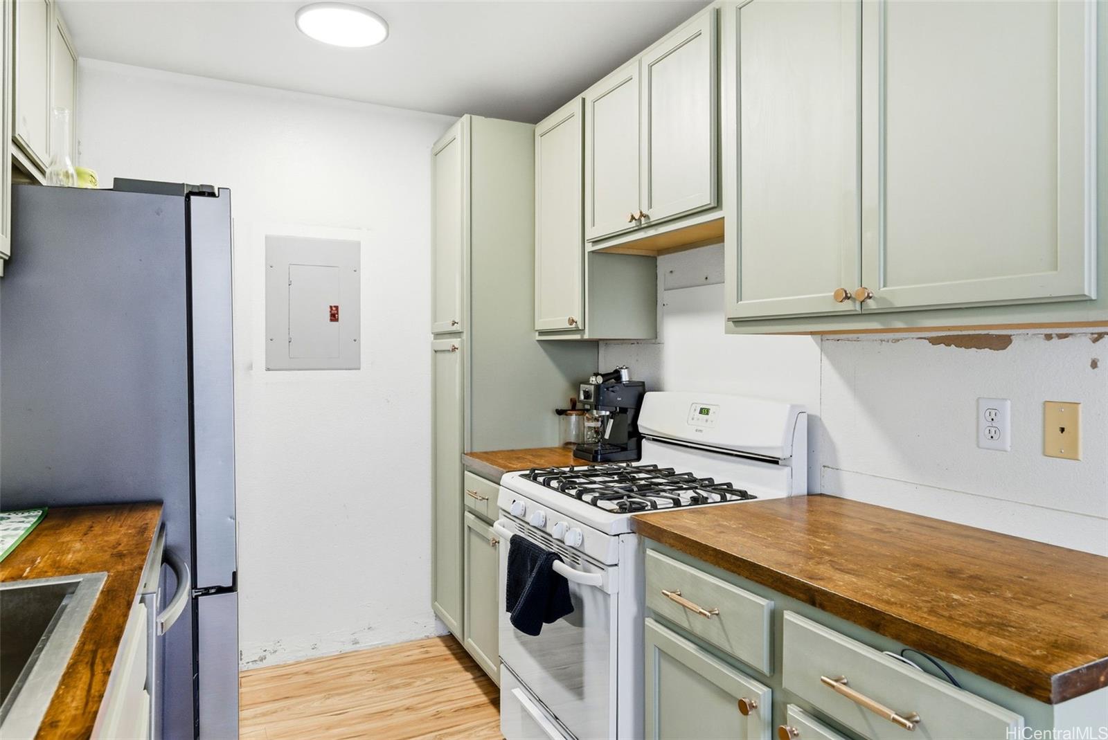 91-1064 Mikohu Street townhouse # 3A, Ewa Beach, Hawaii - photo 2 of 24