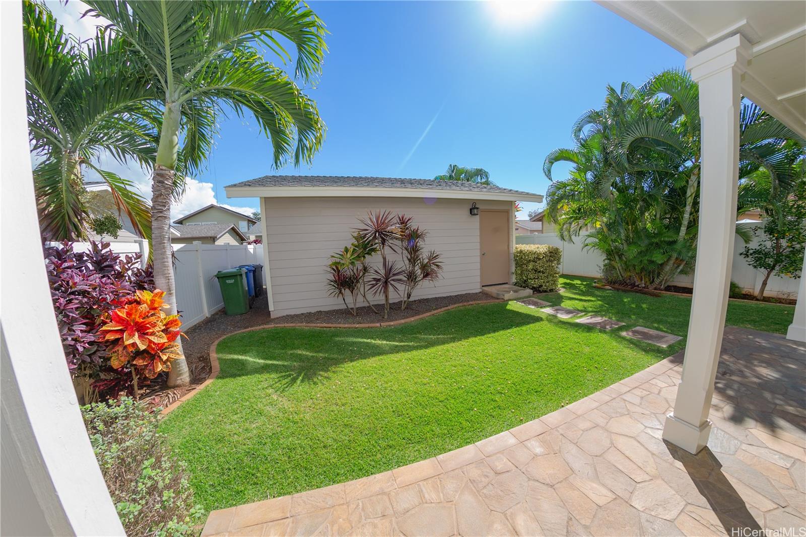 91-1065 Kaiuliuli St Ewa Beach - Rental - photo 2 of 17