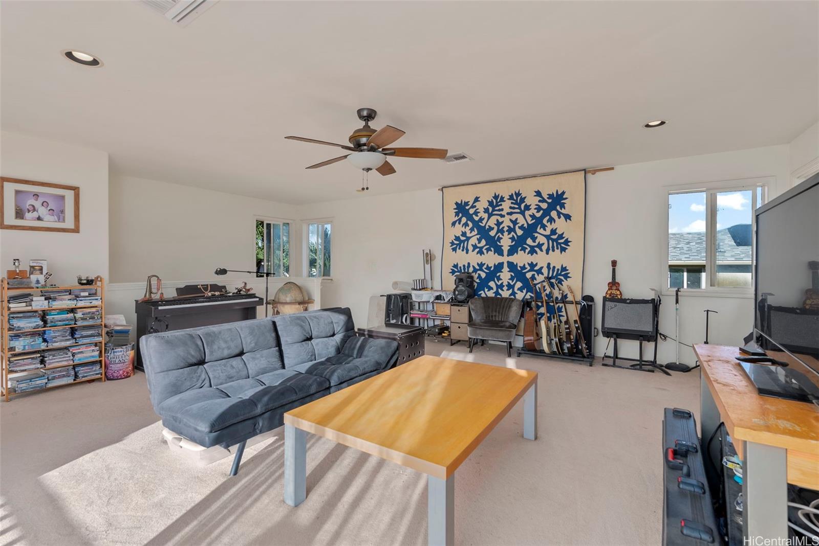 91-1069  Makaike Street Ewa Gen Woodbridge, Ewaplain home - photo 21 of 25