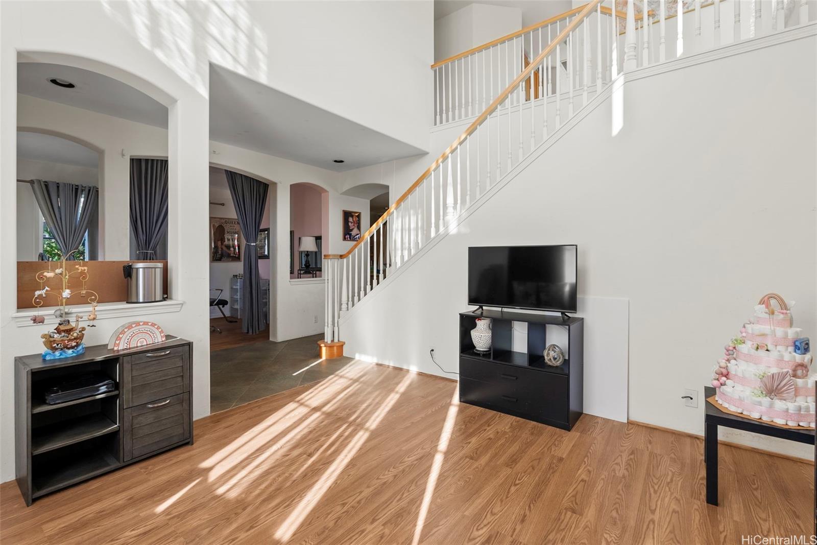 91-1069  Makaike Street Ewa Gen Woodbridge, Ewaplain home - photo 5 of 25