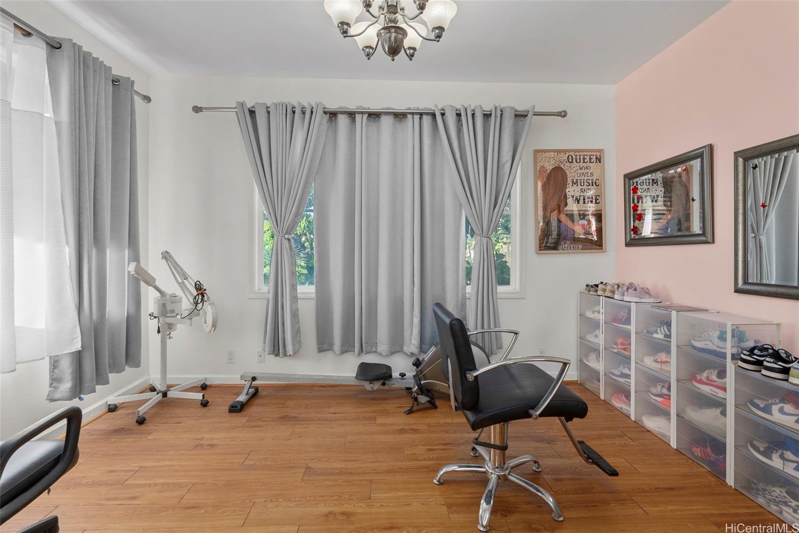 91-1069  Makaike Street Ewa Gen Woodbridge, Ewaplain home - photo 6 of 25