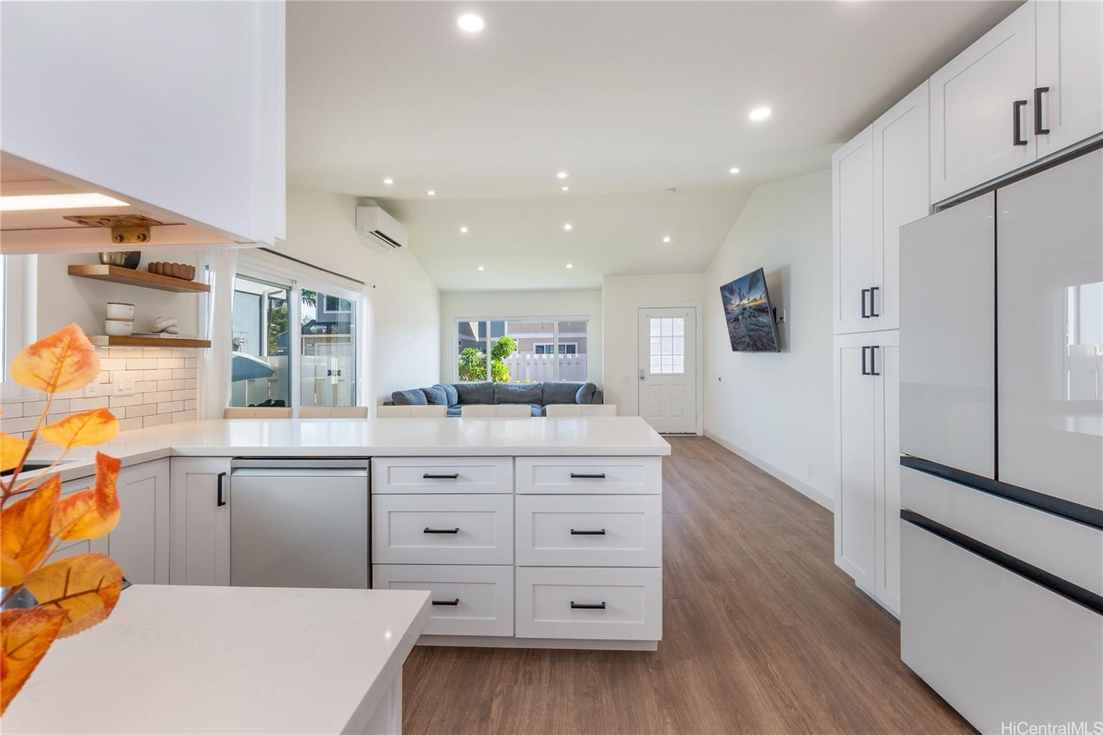 91-1072  Leleoi Street Ewa Gen Alii Cove, Ewaplain home - photo 7 of 21