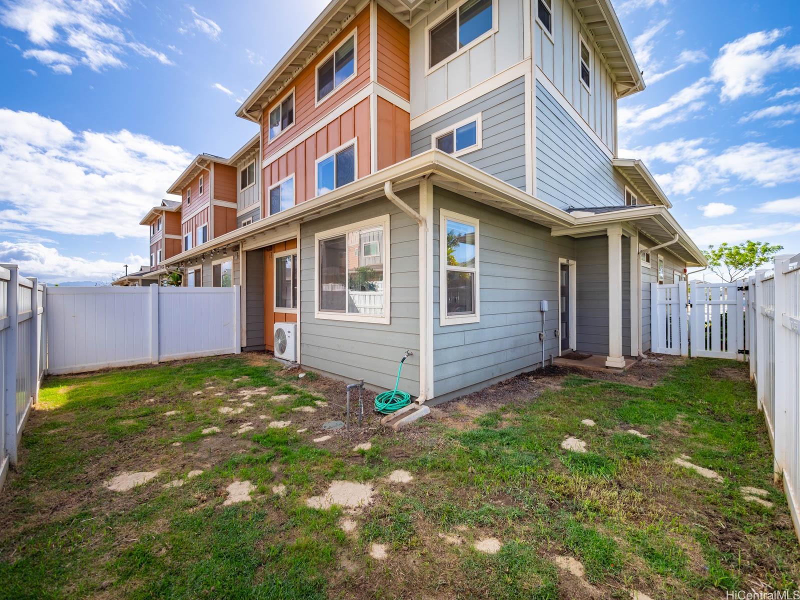 91-1081 Iwikuamoo Street townhouse # 1101, Ewa Beach, Hawaii - photo 21 of 24