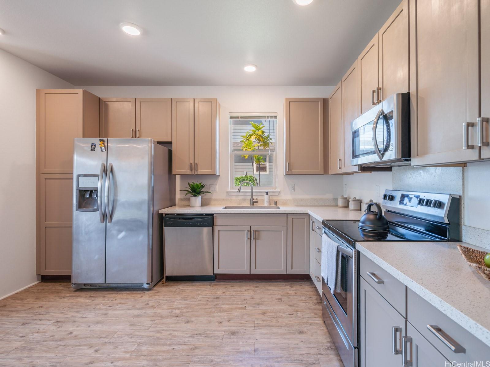 91-1081 Iwikuamoo Street townhouse # 1101, Ewa Beach, Hawaii - photo 6 of 24