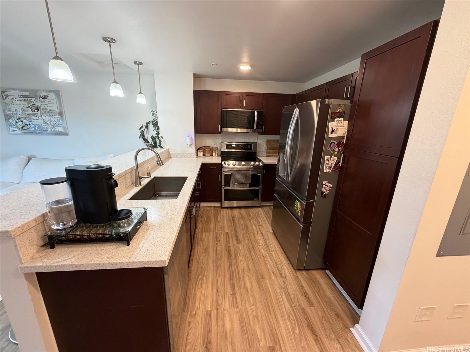 91-1081 Iwikuamo'o St Ewa Beach - Rental - photo 2 of 5