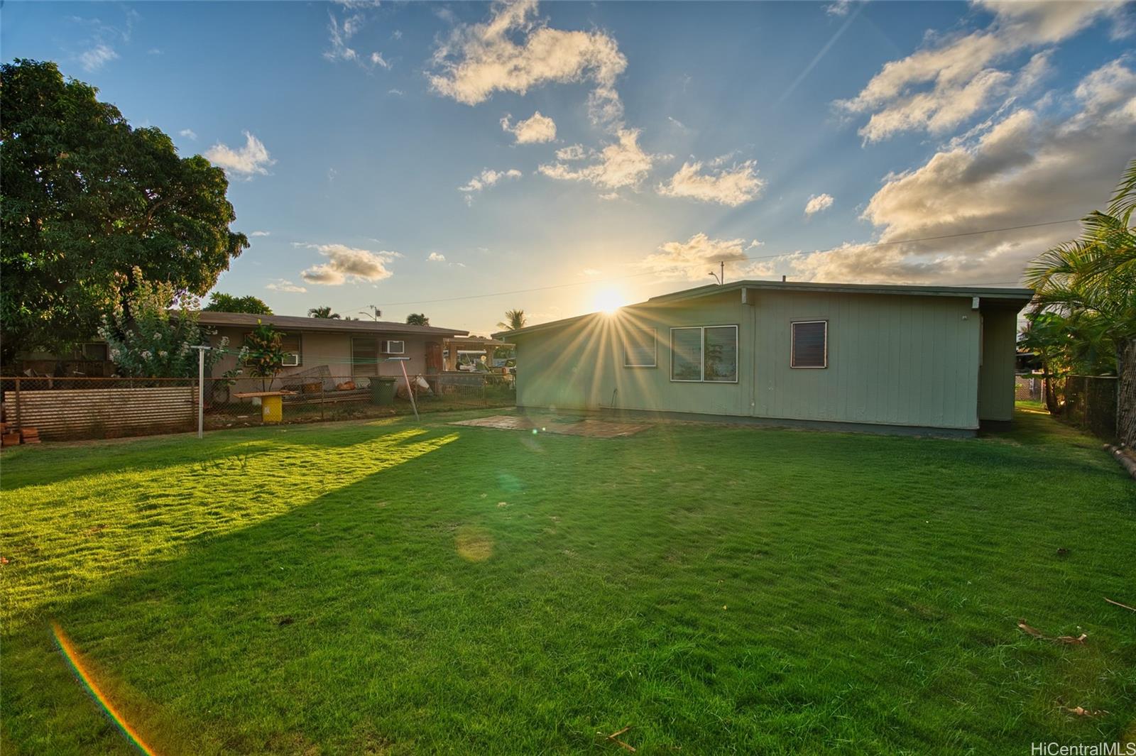 91-1085  Hanaloa Street Ewa Beach, Ewaplain home - photo 17 of 25