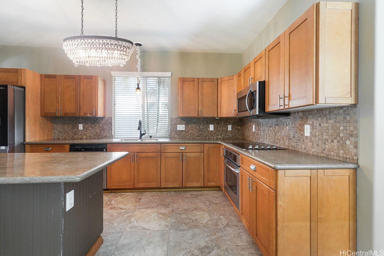 91-1085  Kai Weke Street Ocean Pointe, Ewaplain home - photo 11 of 25