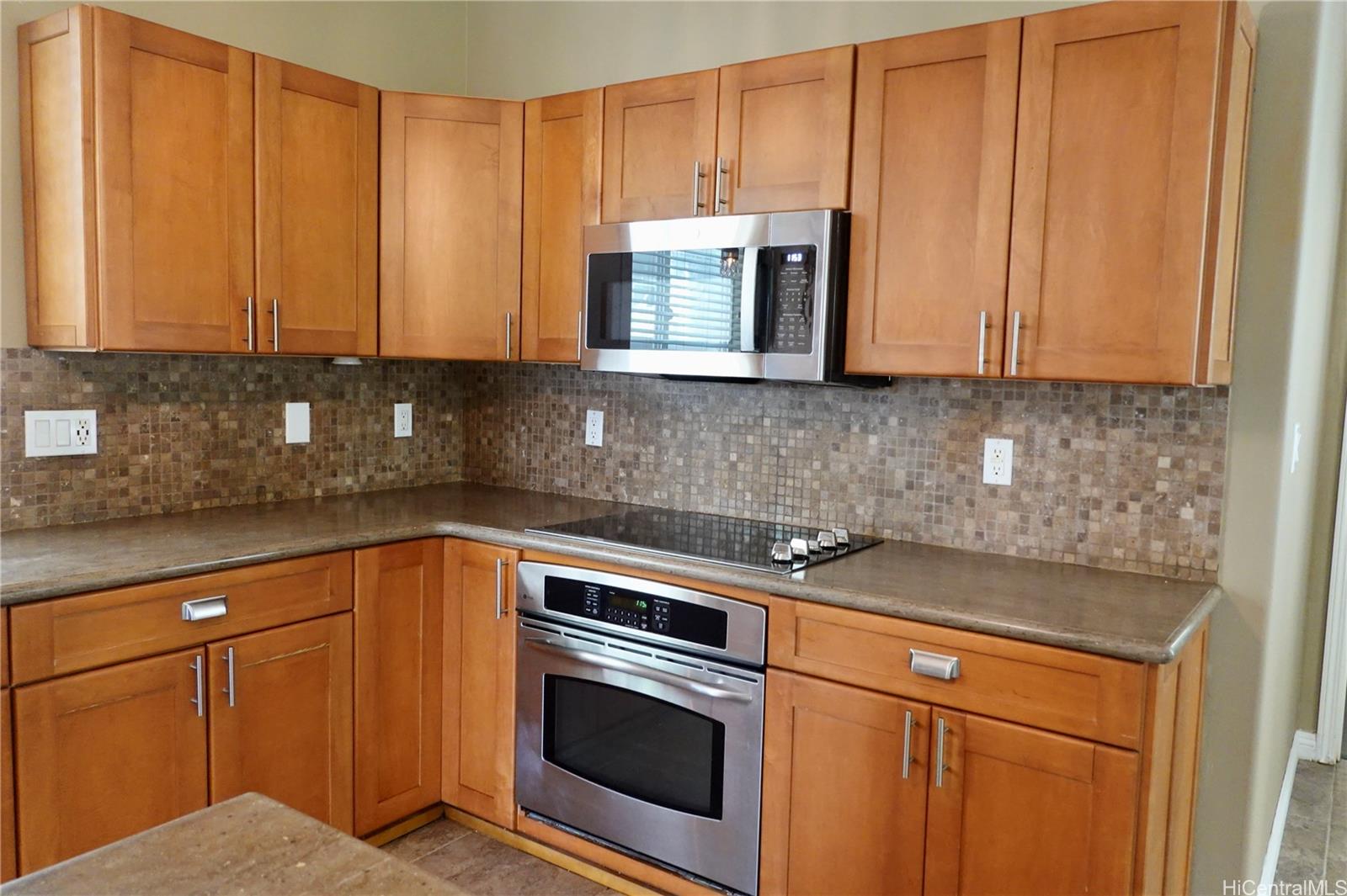 91-1085  Kai Weke Street Ocean Pointe, Ewaplain home - photo 12 of 25