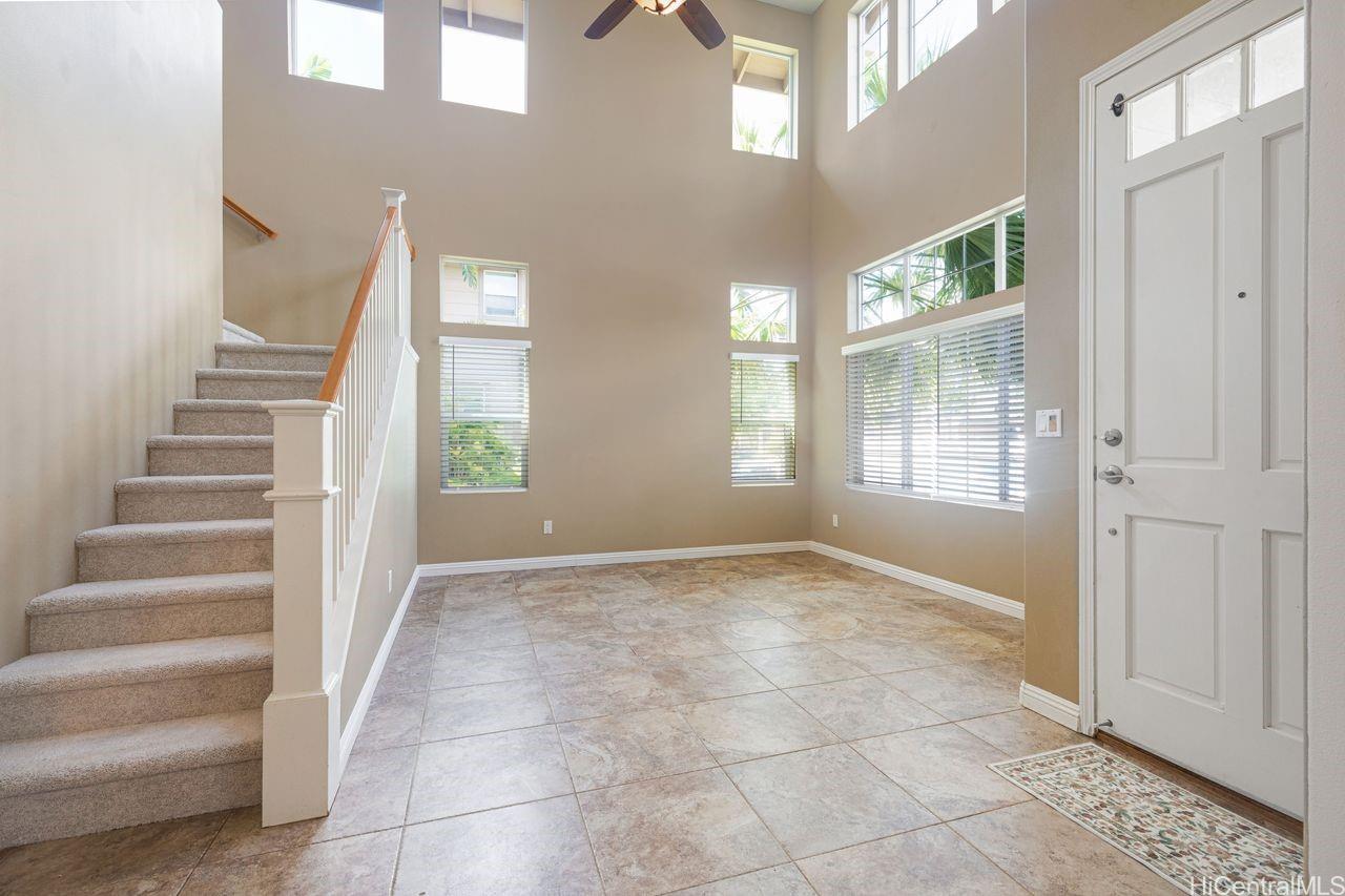 91-1085  Kai Weke Street Ocean Pointe, Ewaplain home - photo 4 of 25