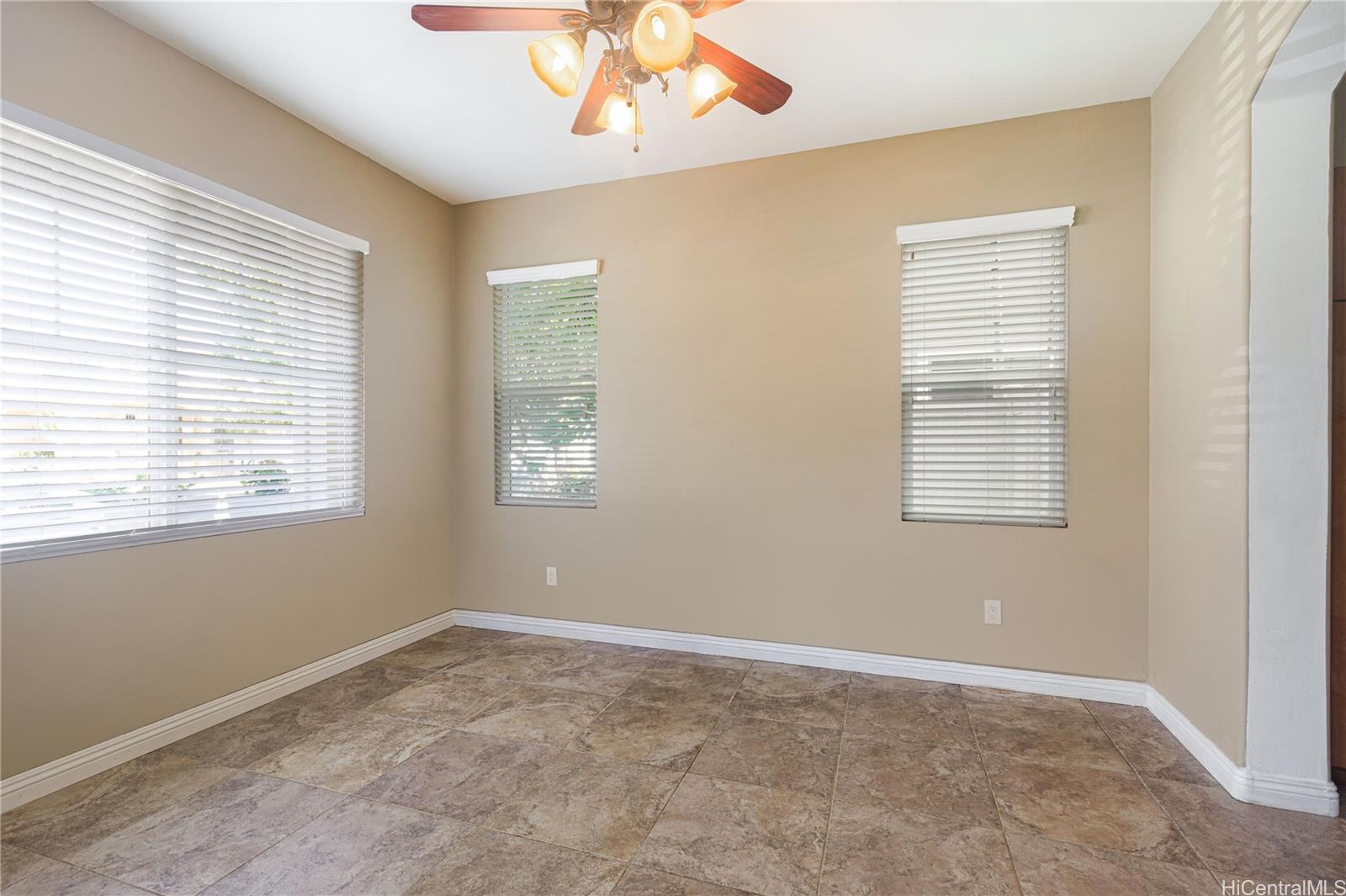 91-1085  Kai Weke Street Ocean Pointe, Ewaplain home - photo 6 of 25