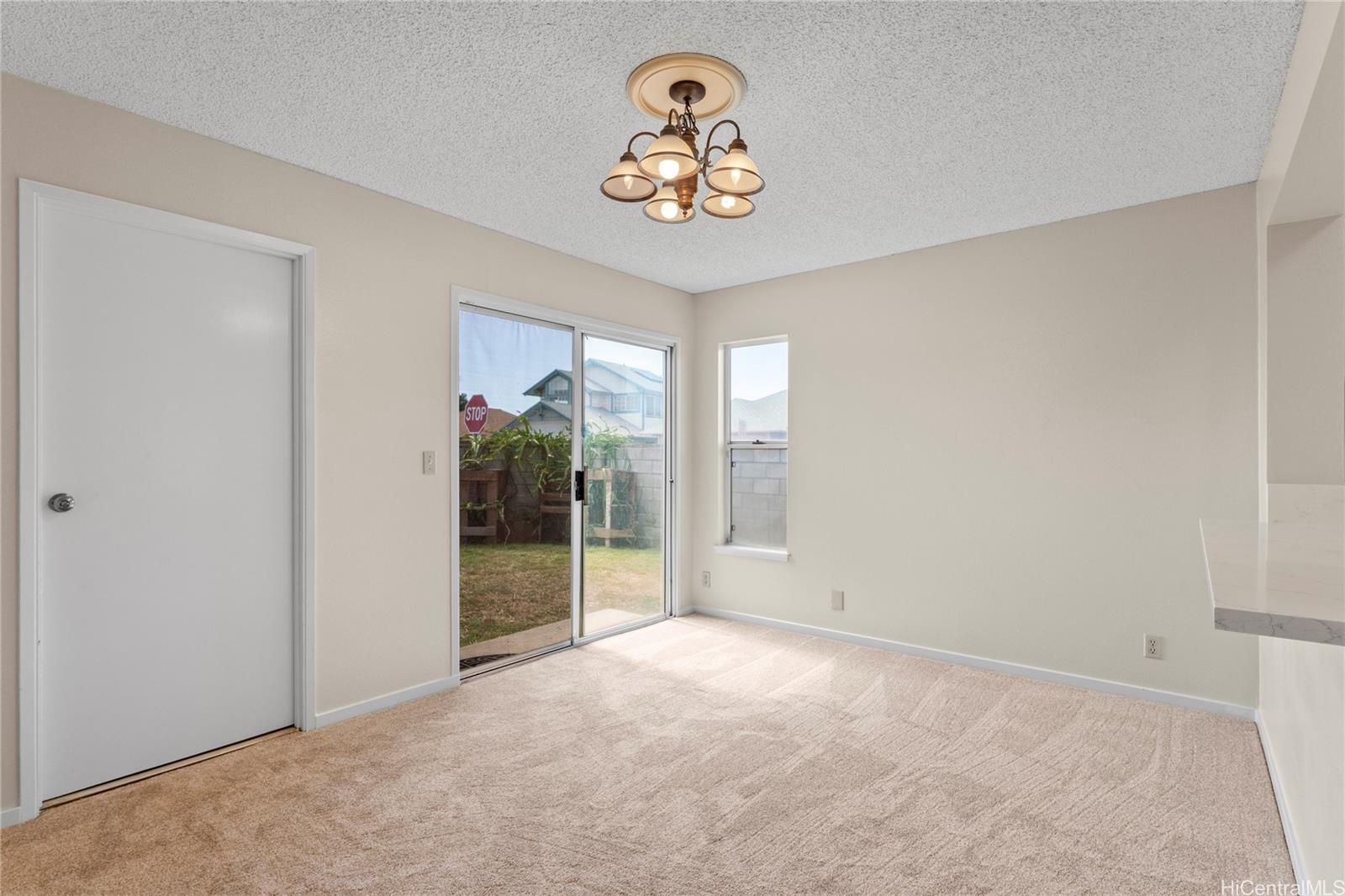 91-1085  Nihopeku Street Kapolei, Ewaplain home - photo 11 of 25