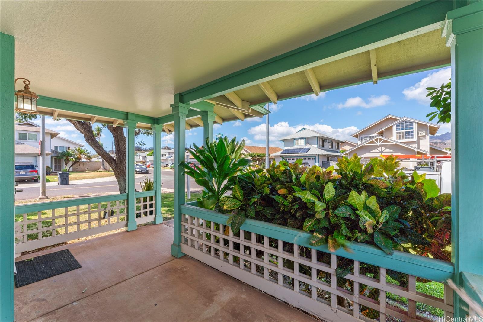 91-1085  Nihopeku Street Kapolei, Ewaplain home - photo 4 of 25