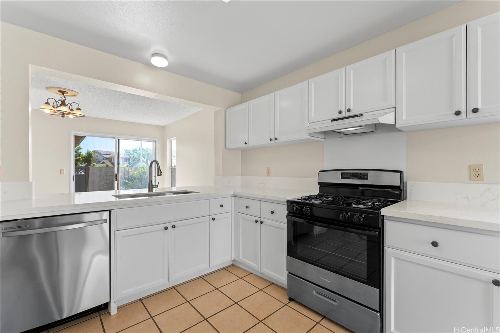 91-1085  Nihopeku Street Kapolei, Ewaplain home - photo 8 of 25