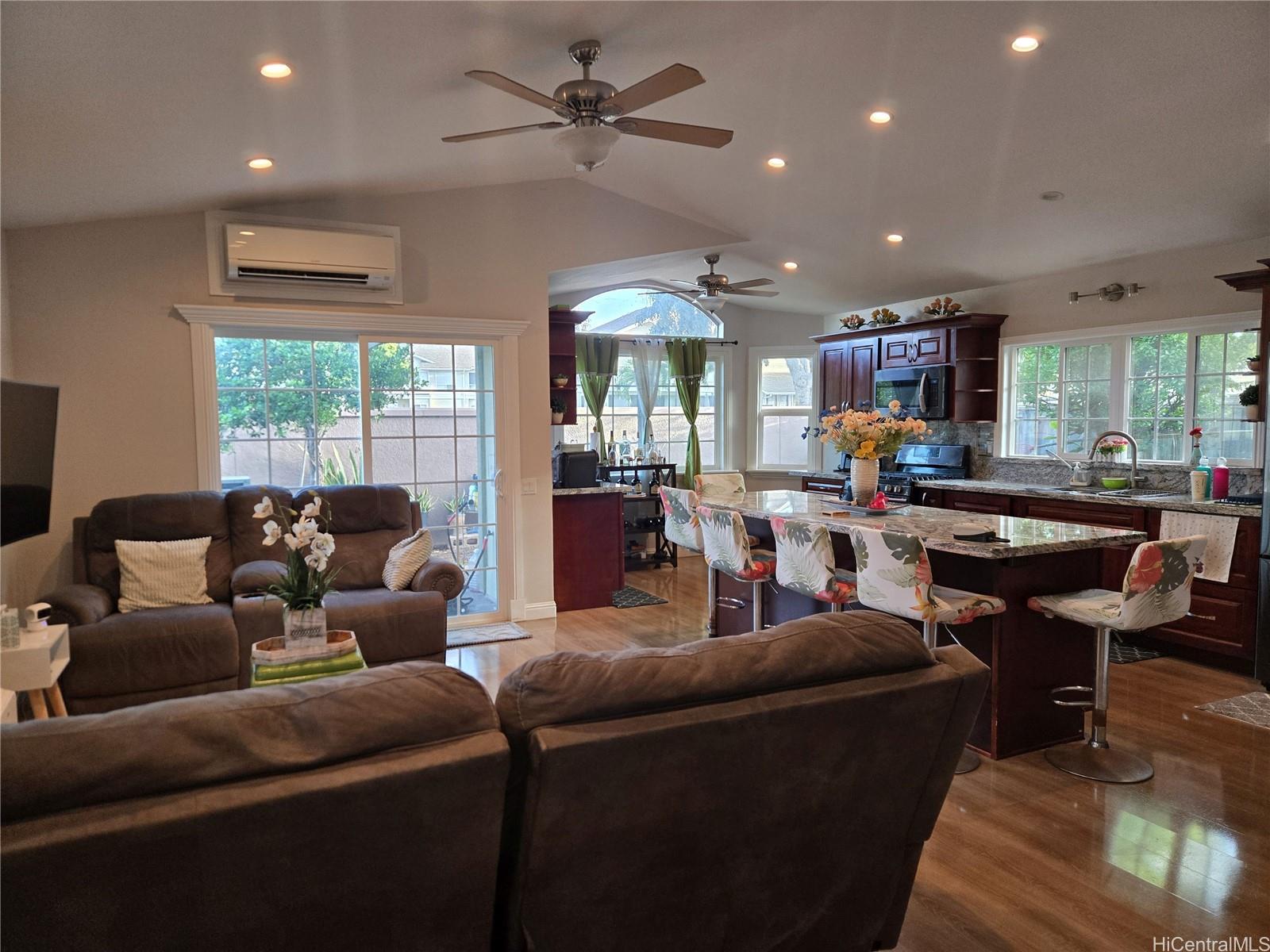 91-1087  Pohahawai Place Ewa Gen Soda Creek, Ewaplain home - photo 5 of 13