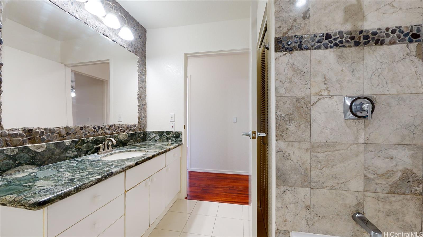 Villages of Kapolei townhouse # 6I, Kapolei, Hawaii - photo 20 of 23