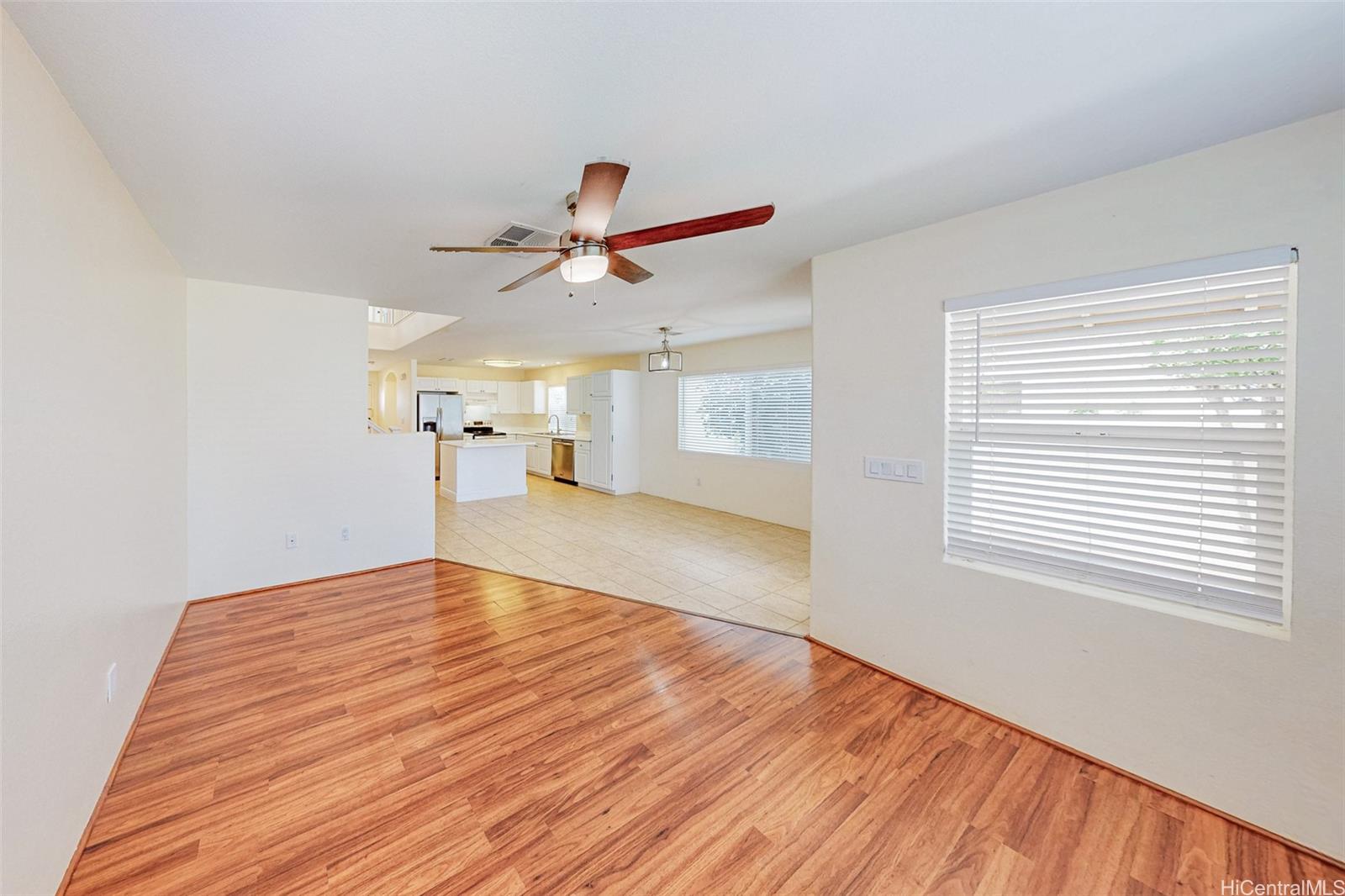 91-1092  Kaileolea Drive Ocean Pointe, Ewaplain home - photo 3 of 25