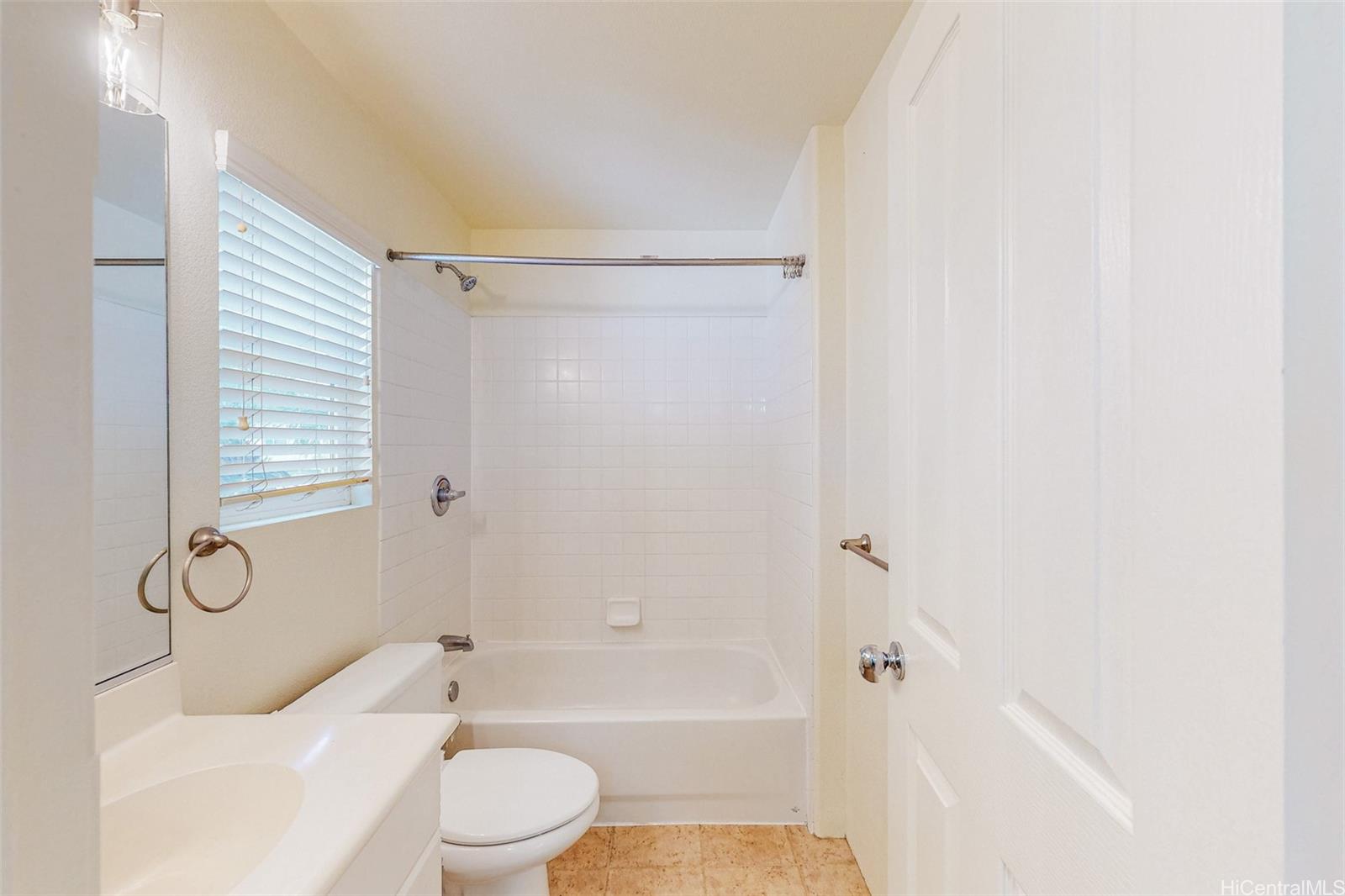 91-1092  Kaileolea Drive Ocean Pointe, Ewaplain home - photo 8 of 25