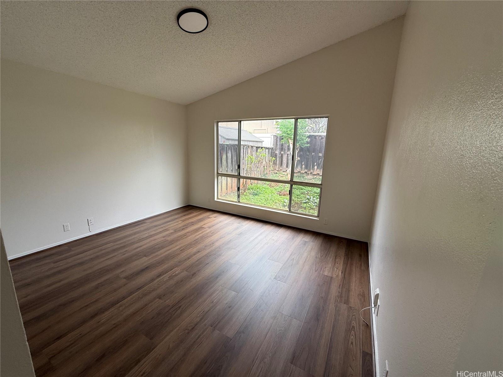 91-1092 Pohahawai St Ewa Beach - Rental - photo 6 of 11