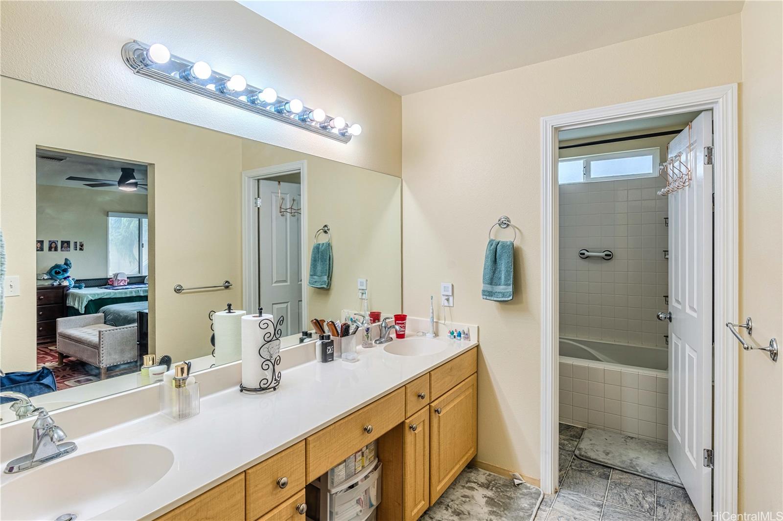 91-1096  Hoowalea St Ewa Gen Prescott, Ewaplain home - photo 8 of 15