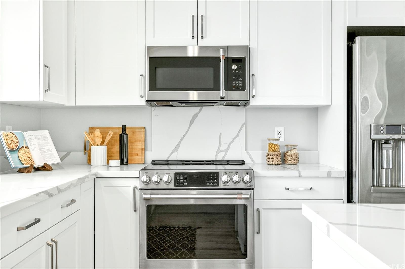 91-1101  Franklin D Roosevelt Ave ,  home - photo 11 of 25