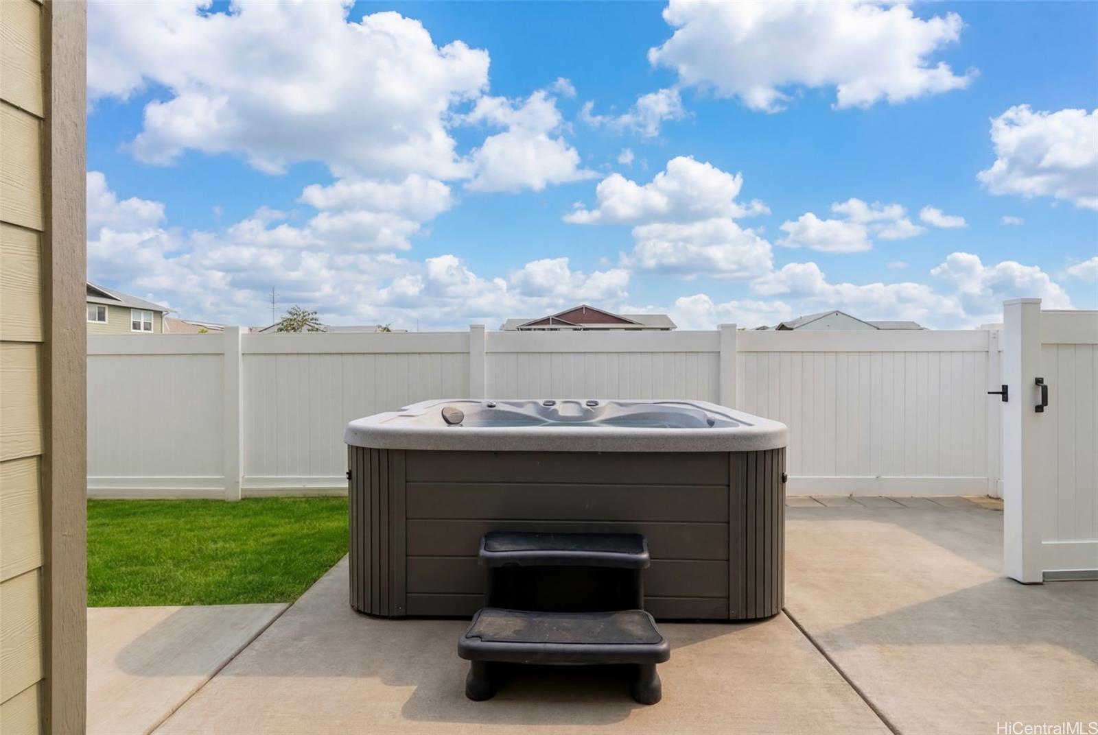 91-1101  Franklin D Roosevelt Ave ,  home - photo 25 of 25