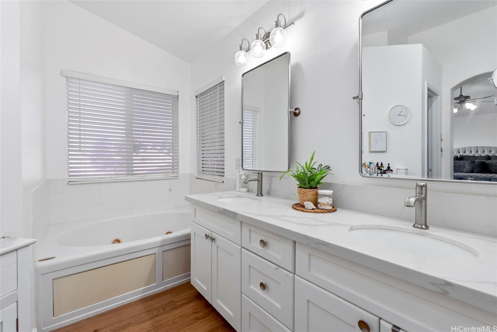 91-1101  Kaiko Street Ocean Pointe, Ewaplain home - photo 19 of 25