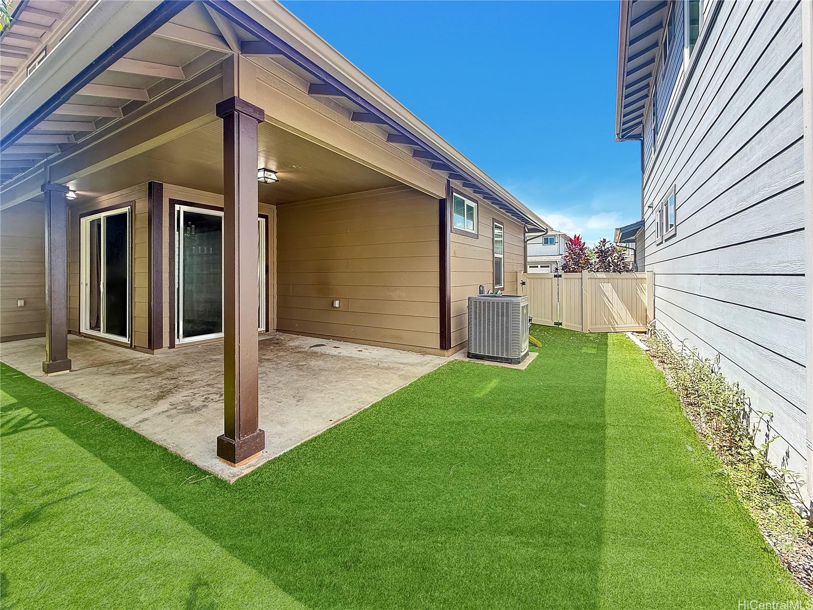 91-1104  Hokua St Ewa Gen Coral Ridge, Ewaplain home - photo 3 of 21