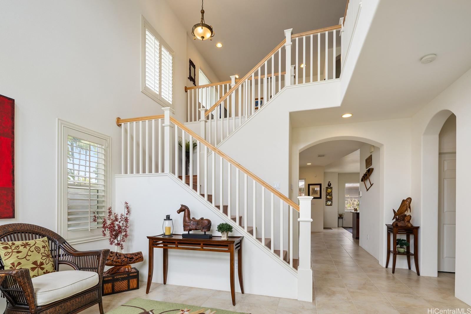 91-1124  Kai Weke Street Ocean Pointe, Ewaplain home - photo 2 of 25