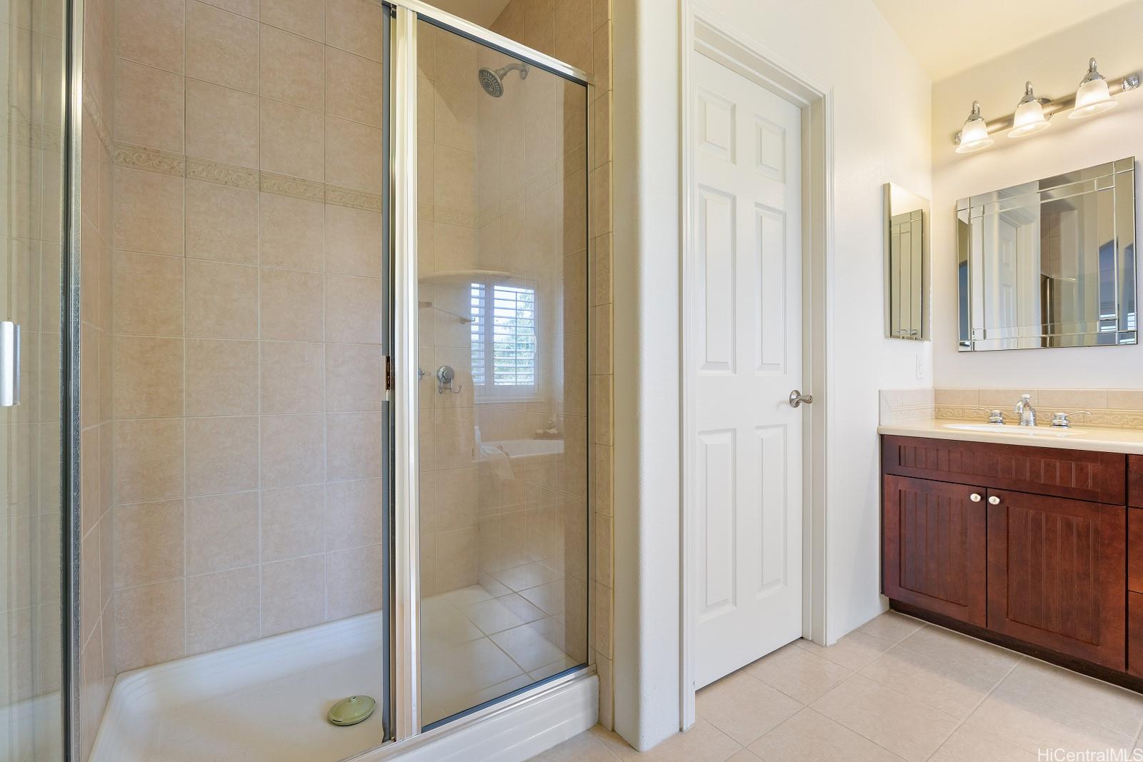 91-1124  Kai Weke Street Ocean Pointe, Ewaplain home - photo 15 of 25