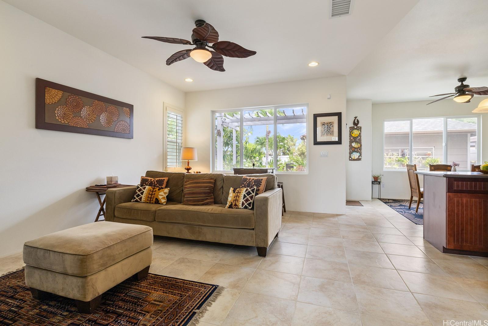 91-1124  Kai Weke Street Ocean Pointe, Ewaplain home - photo 4 of 25