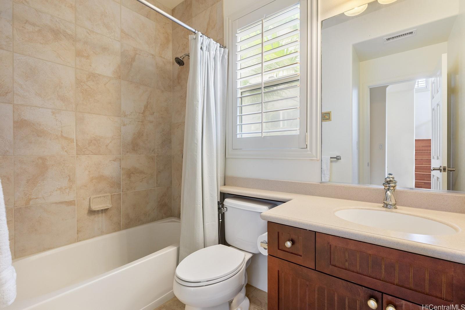 91-1124  Kai Weke Street Ocean Pointe, Ewaplain home - photo 10 of 25