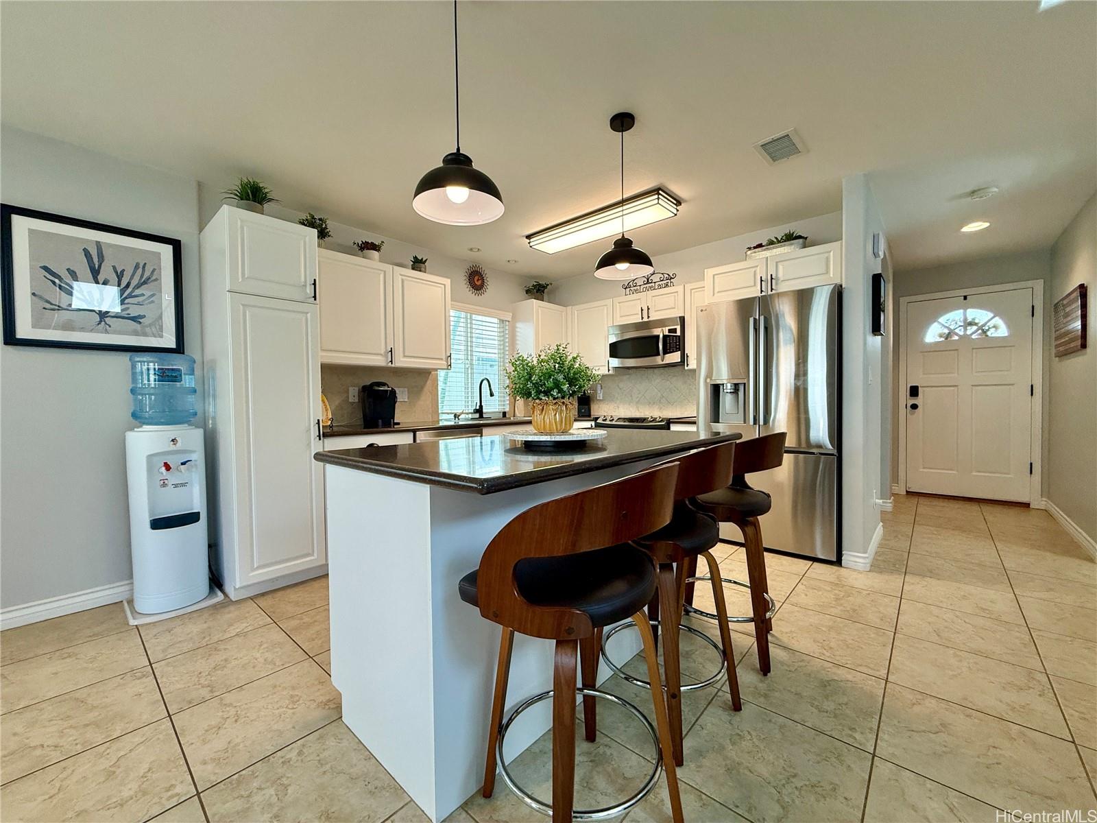 91-1136  Kai Kukuma Street Ocean Pointe, Ewaplain home - photo 3 of 25