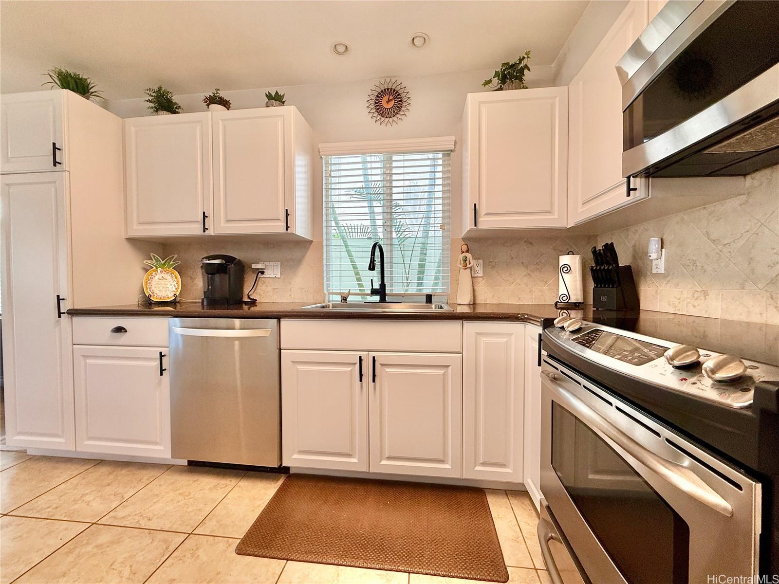 91-1136  Kai Kukuma Street Ocean Pointe, Ewaplain home - photo 5 of 25