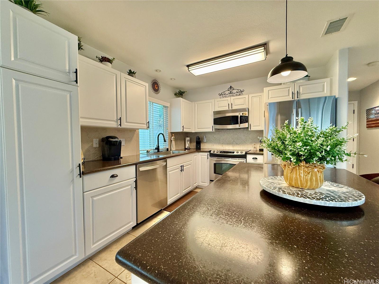 91-1136  Kai Kukuma Street Ocean Pointe, Ewaplain home - photo 7 of 25