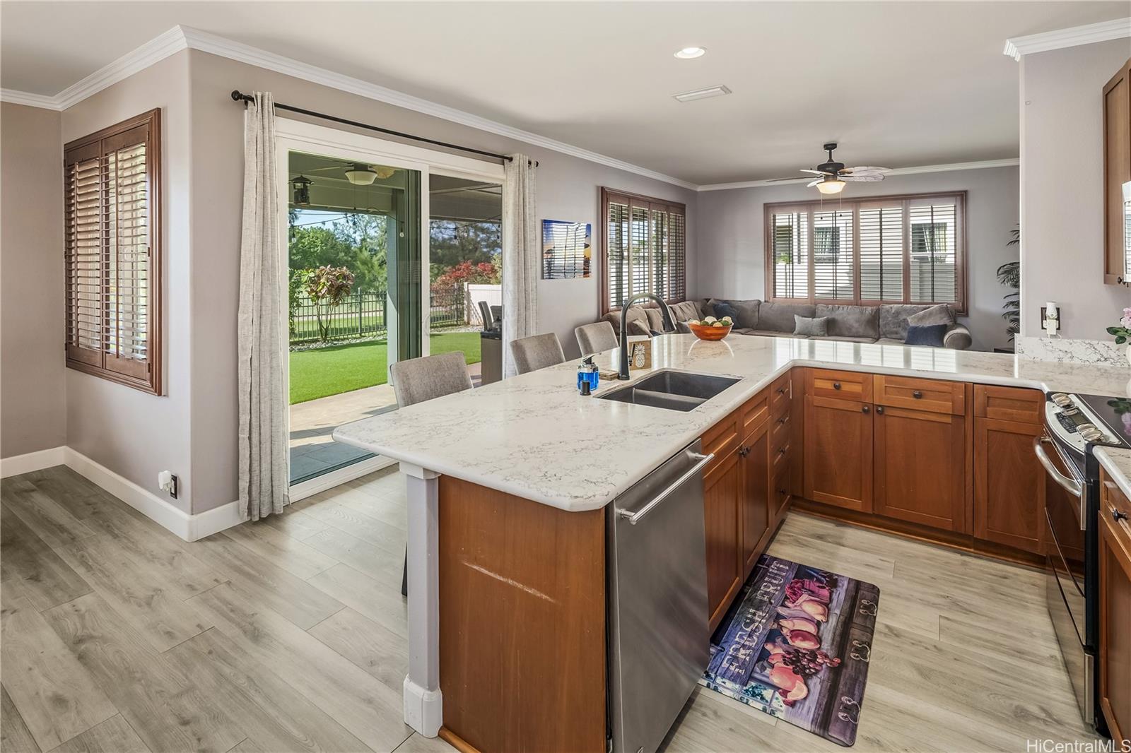 91-1137  Kuanoo Street Ewa Gen Haleakea, Ewaplain home - photo 8 of 25