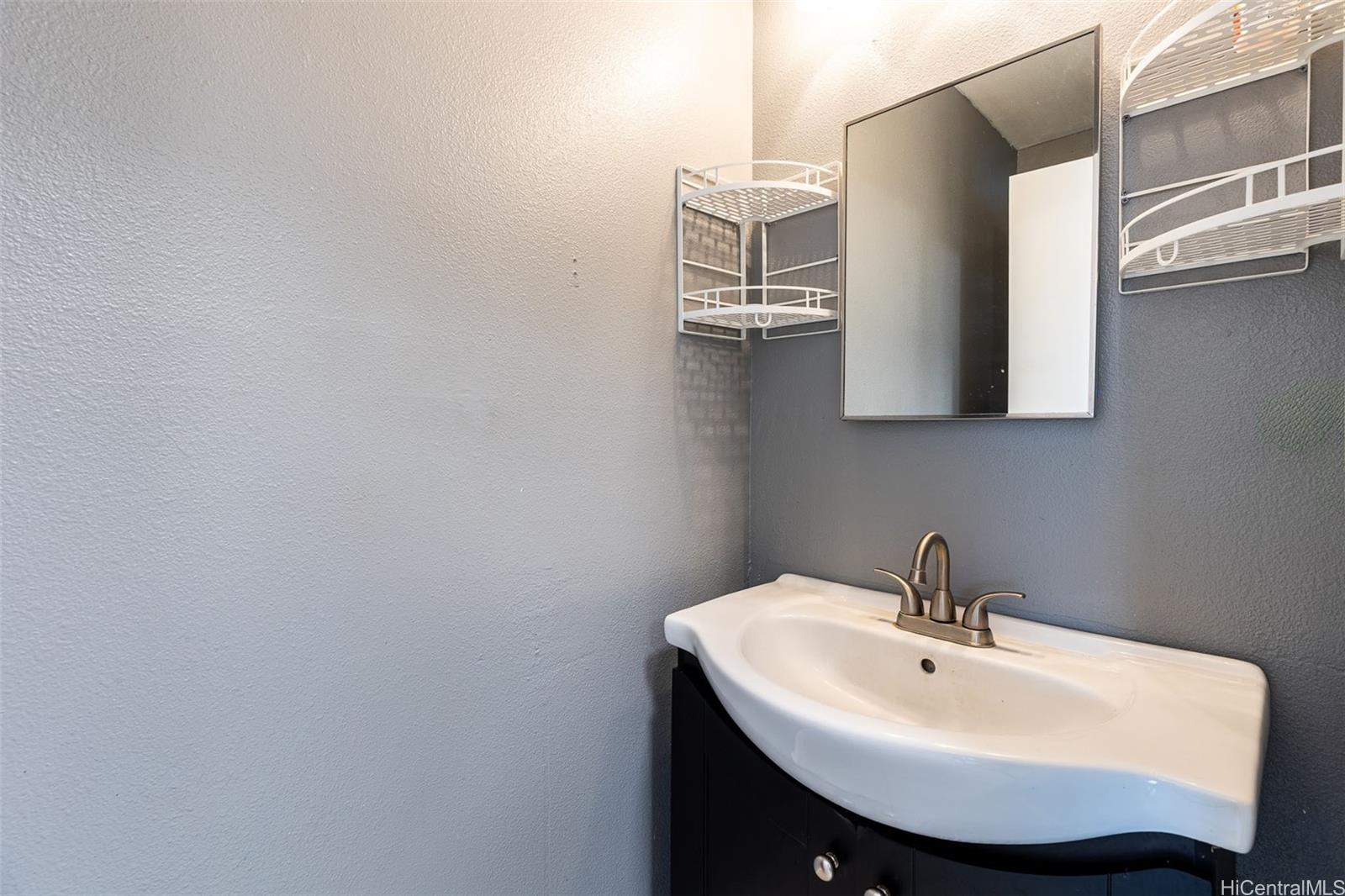 Kulalani Village condo # 17B, Kapolei, Hawaii - photo 16 of 18