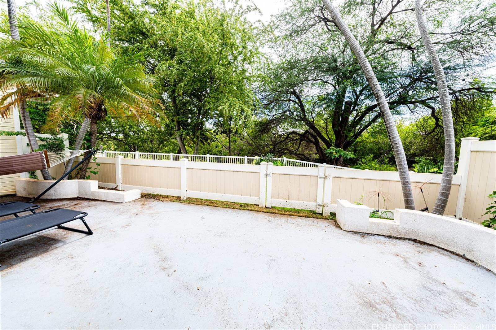 Associa townhouse # 13E, Ewa Beach, Hawaii - photo 18 of 21