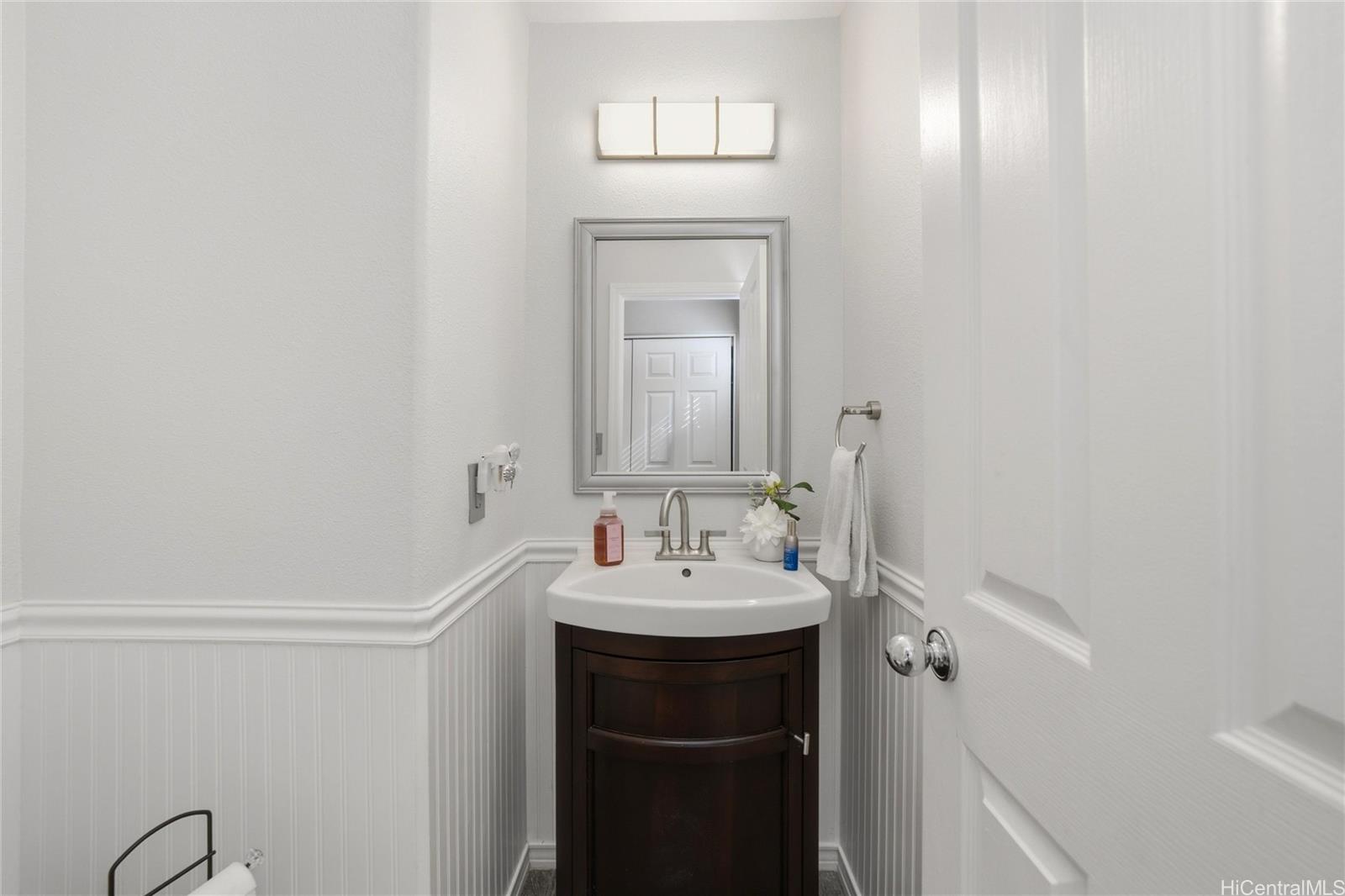 91-1147 Kaileonui St Ewa Beach - Rental - photo 19 of 25