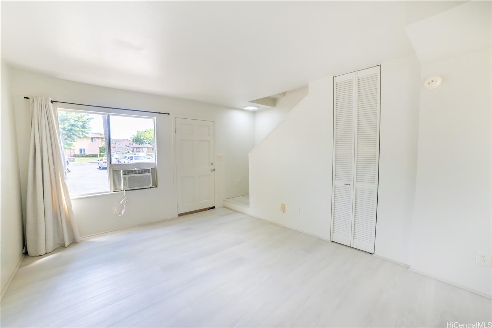 Villages of Kapolei Association townhouse # 6F, Kapolei, Hawaii - photo 4 of 25