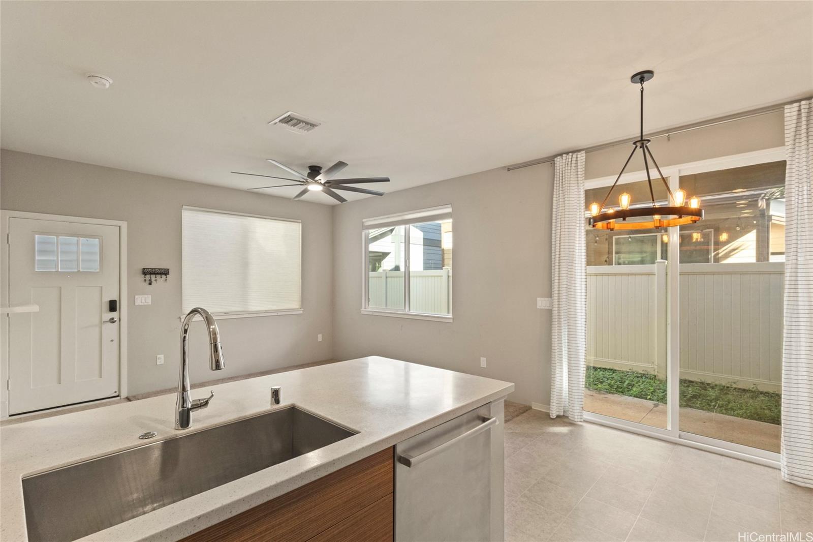 91-1159  Kamakana Street Ewa Gen-seabridge, Ewaplain home - photo 7 of 25