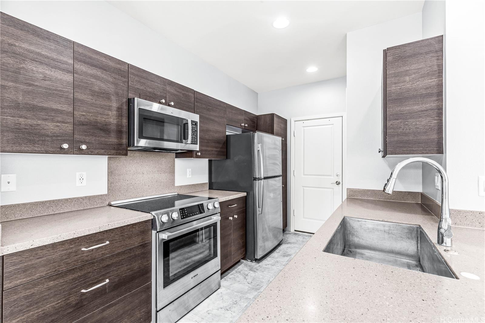 91-1160  Kamakana Street Ewa Gen-seabridge, Ewaplain home - photo 7 of 25