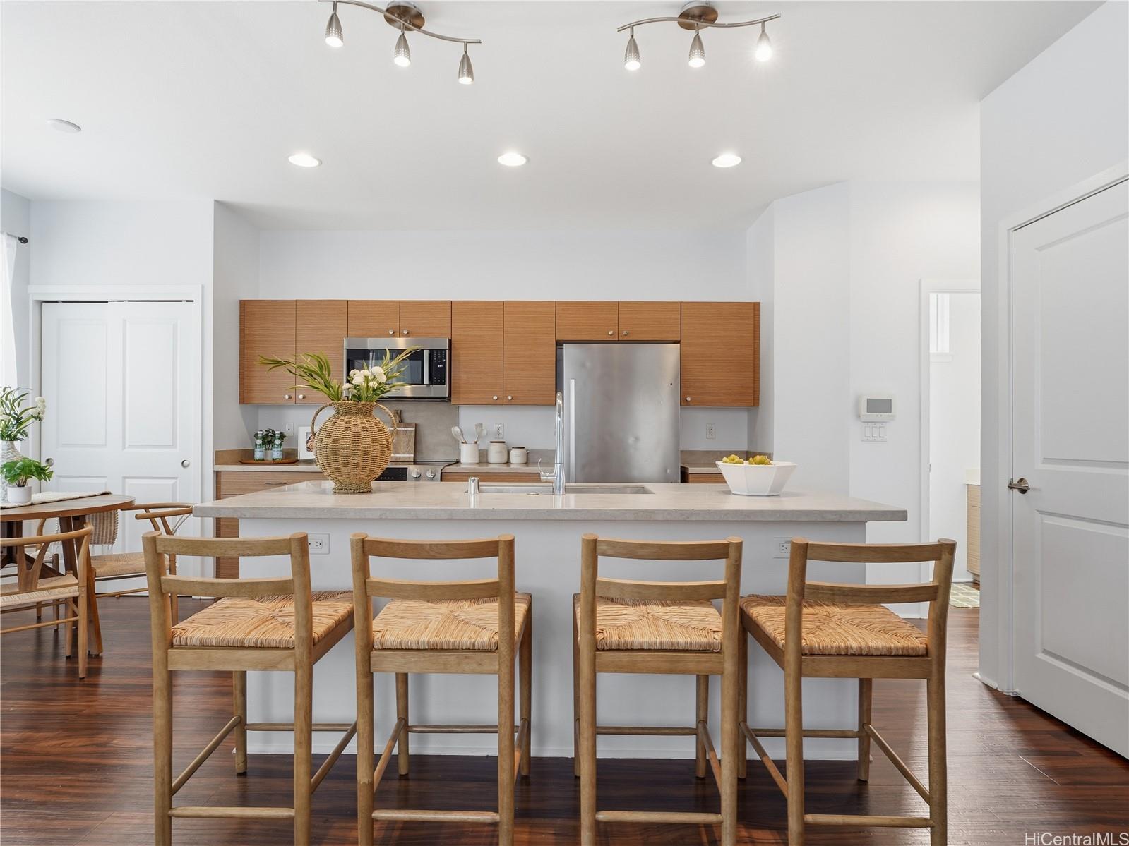 91-1160  Kamakana Street Ewa Gen-seabridge, Ewaplain home - photo 3 of 25