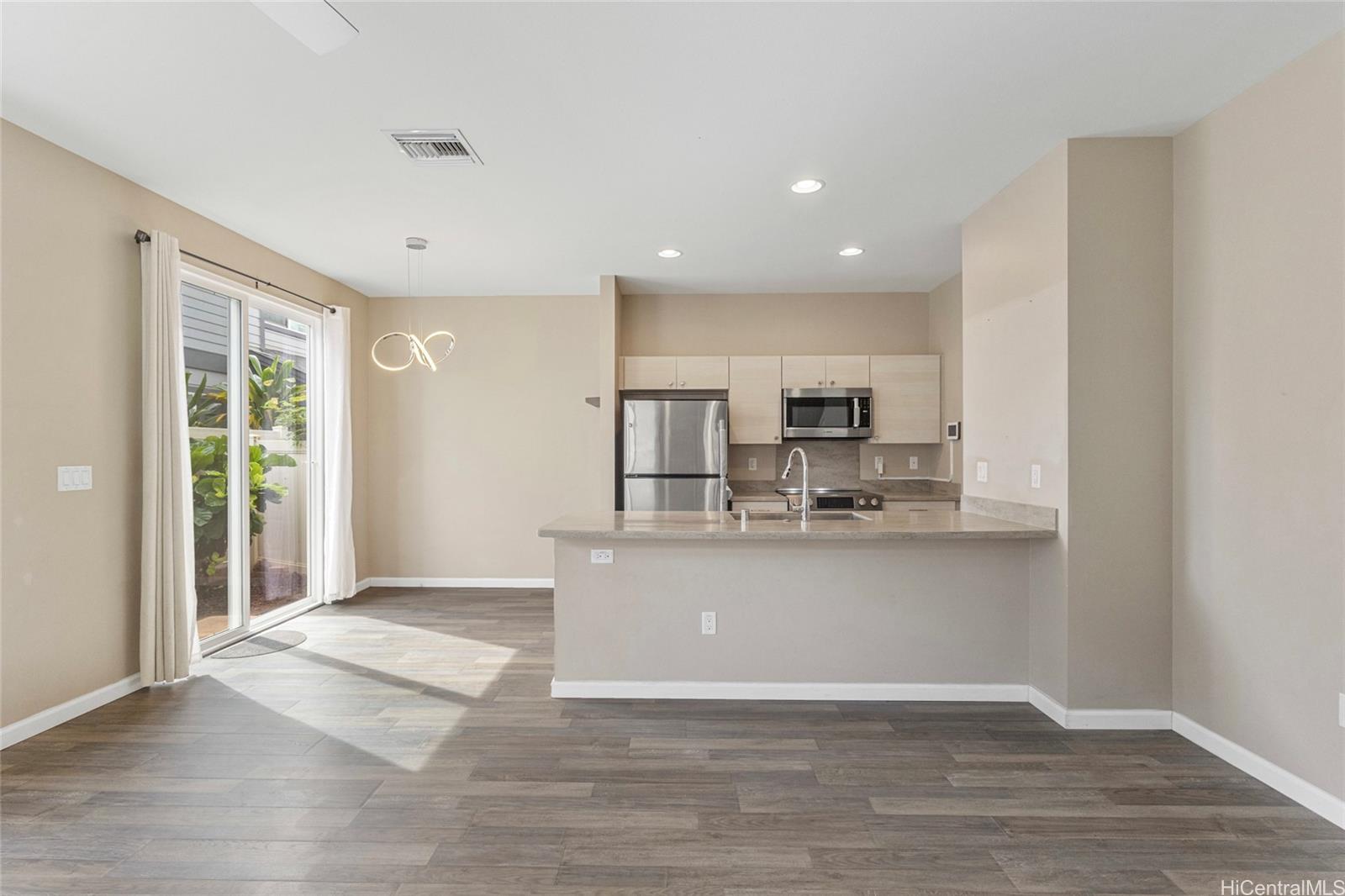 91-1160  Kamakana Street Ewa Gen-seabridge, Ewaplain home - photo 7 of 25