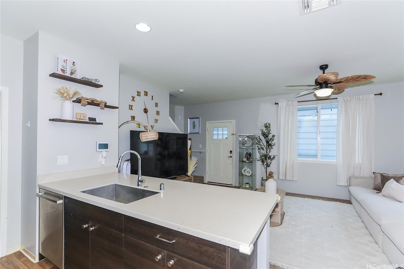 91-1160  Kamakana Street Ewa Gen-seabridge, Ewaplain home - photo 7 of 18