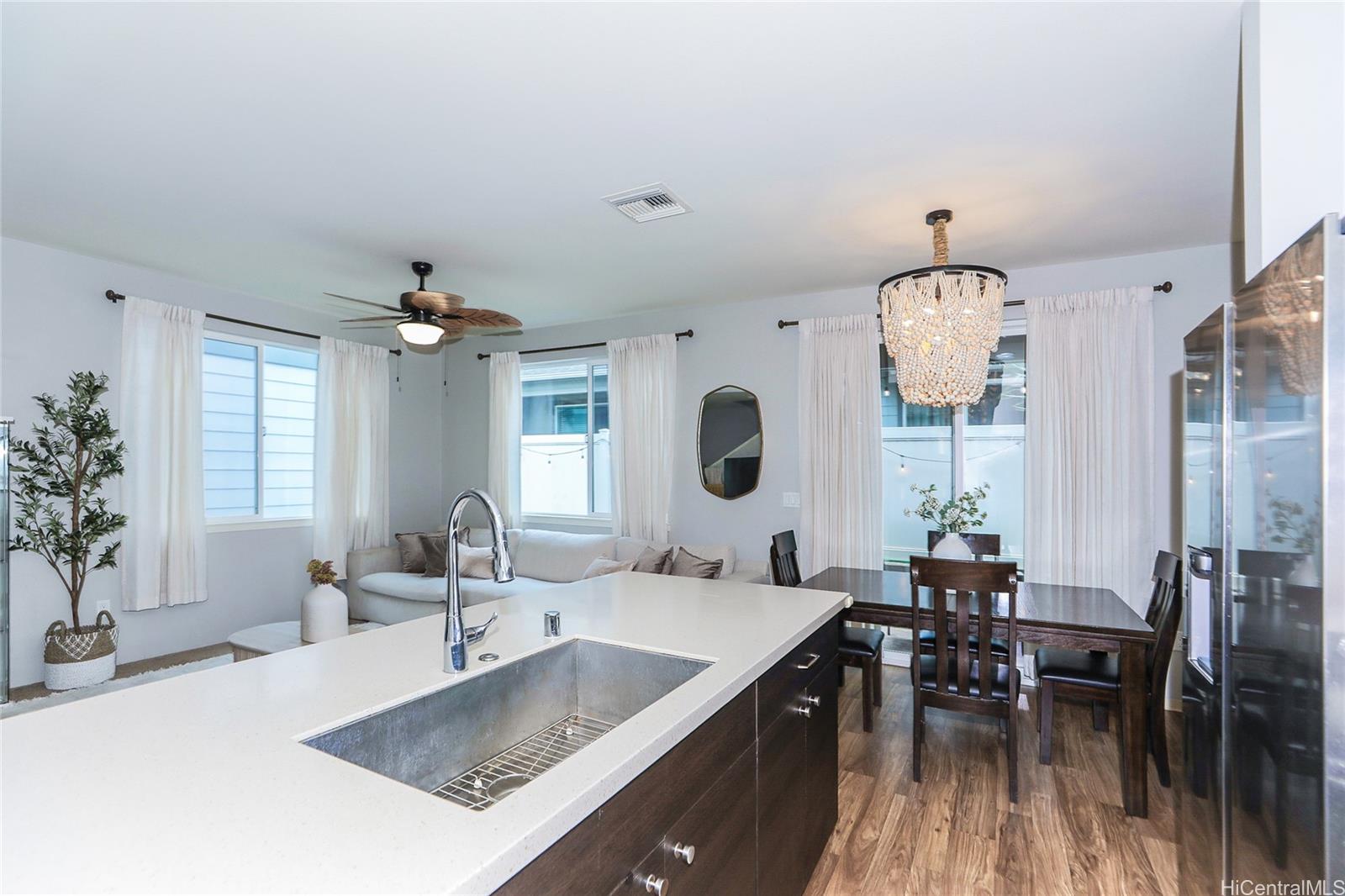 91-1160  Kamakana Street Ewa Gen-seabridge, Ewaplain home - photo 8 of 18