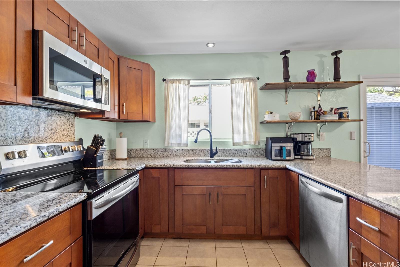 91-1166  Aawa Dr Westloch Fairway, Ewaplain home - photo 3 of 20